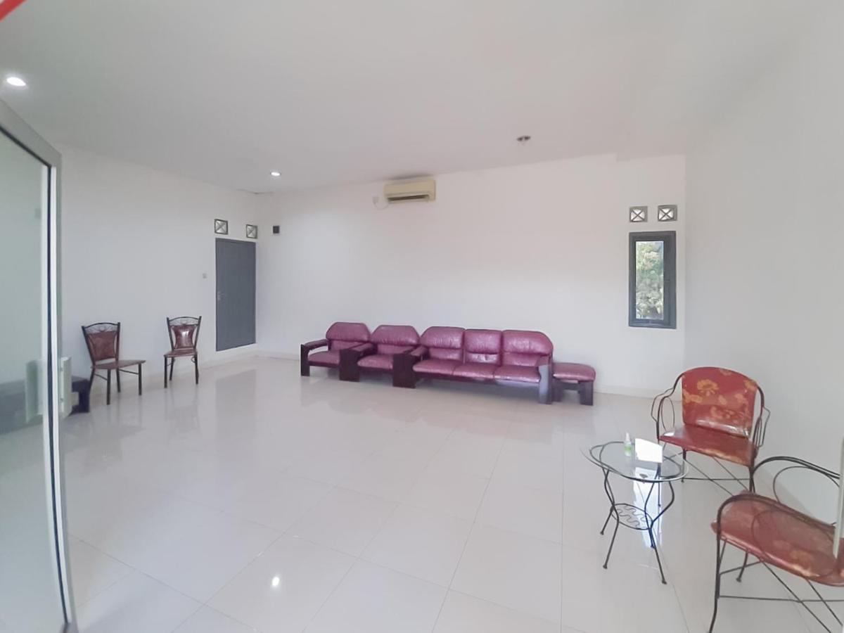 Wisma Asri Syariah Majalengka Redpartner Dawuhan Ngoại thất bức ảnh