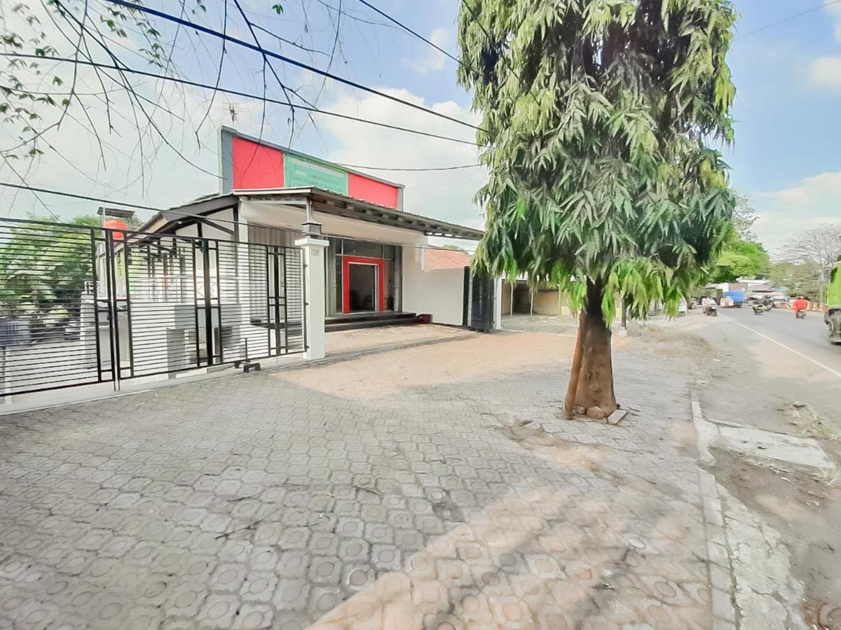 Wisma Asri Syariah Majalengka Redpartner Dawuhan Ngoại thất bức ảnh
